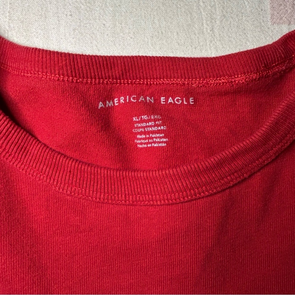 American Eagle Men’s Red Sweatshirt Pullover XL Rubberized Silicone back logo - Picture 4 of 6